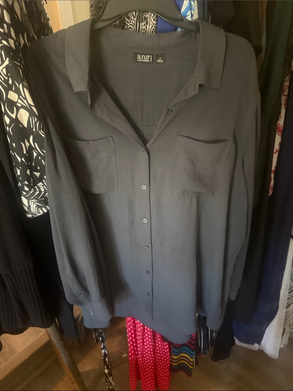 a.n.a Women's Dark Gray Button-Up Blouse
